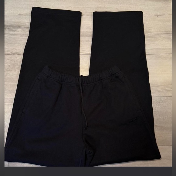 Sold - Picture 3 of 4